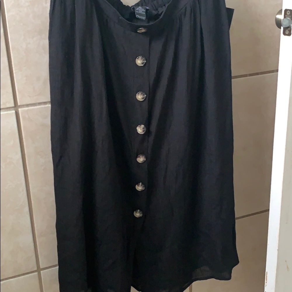 Black midi skirt